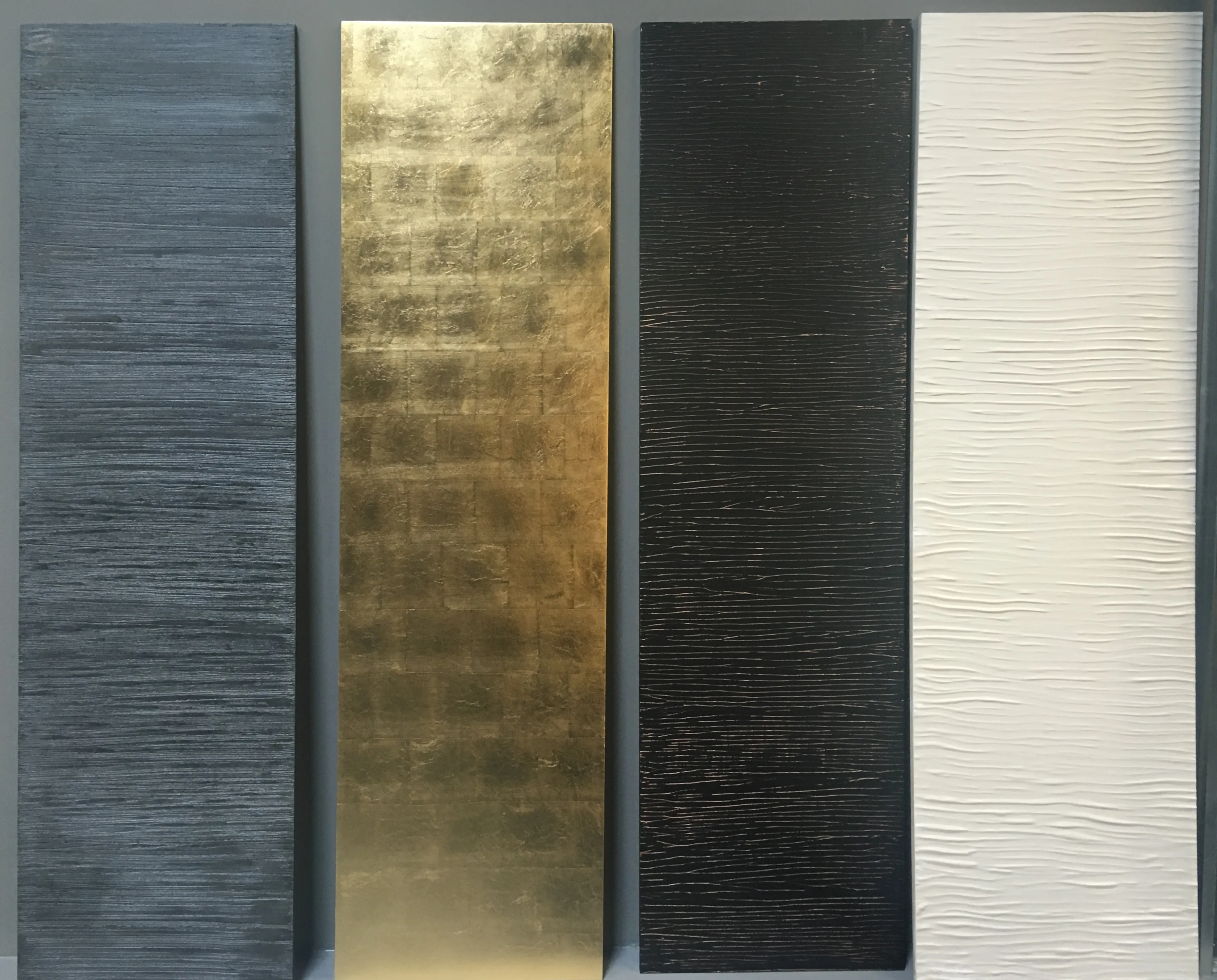 Oberflächenmuster in Grau, Gold, Schwarz und Weiß — BARTEKS Edle Farben