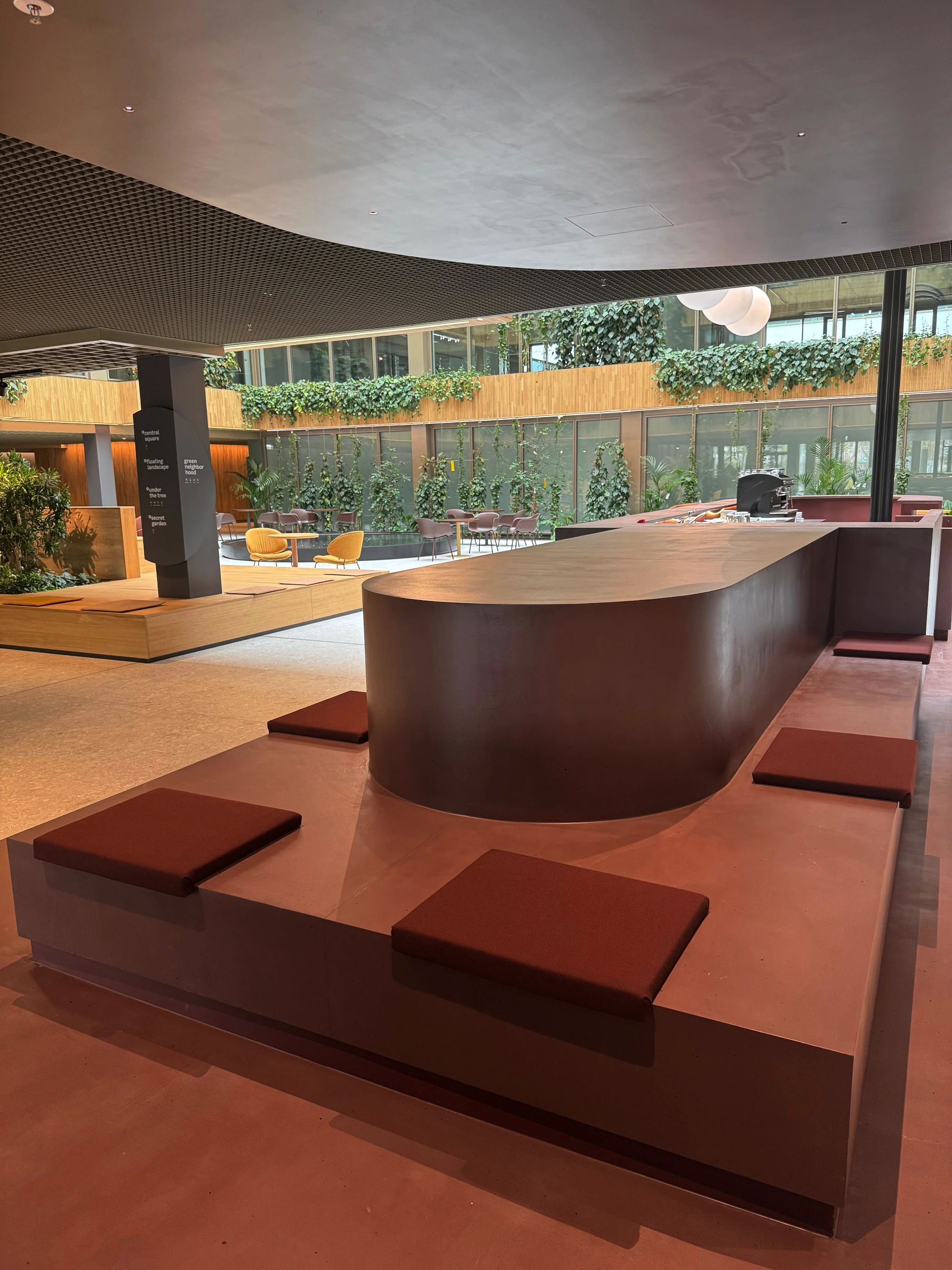 Exklusive Wandpaneele im Retail — BARTEKS Atelier